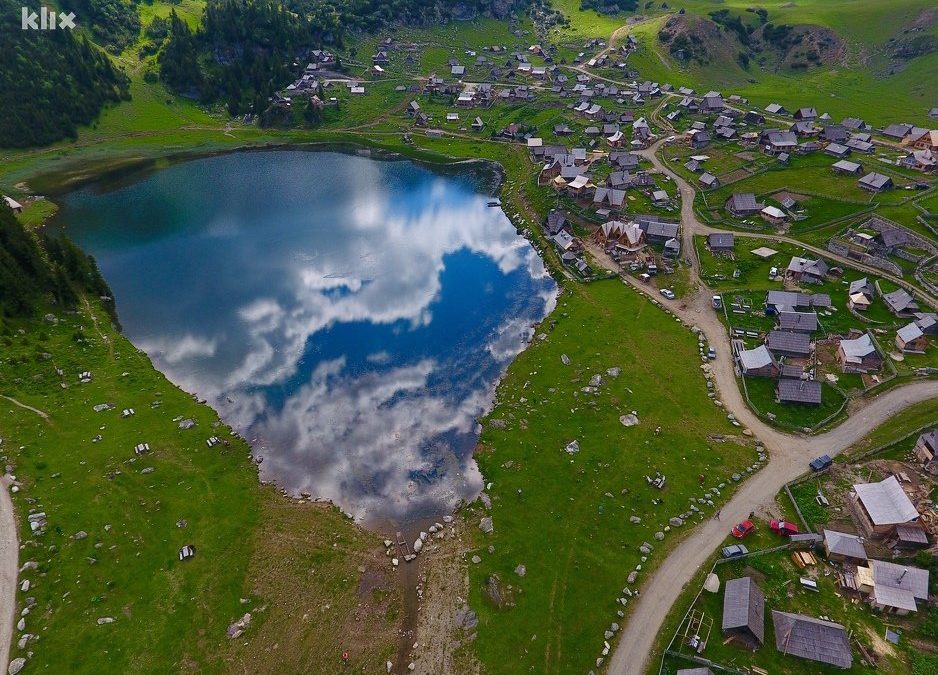 Pronađeno tijelo dječaka koji se juče utopio na Prokoškom jezeru