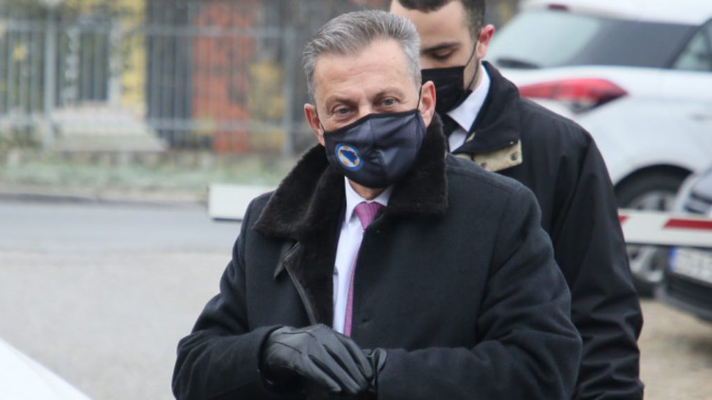 Mehmedagić prebačen u prostorije za zadržavanje MUP-a KS, završen pretres njegove kuće