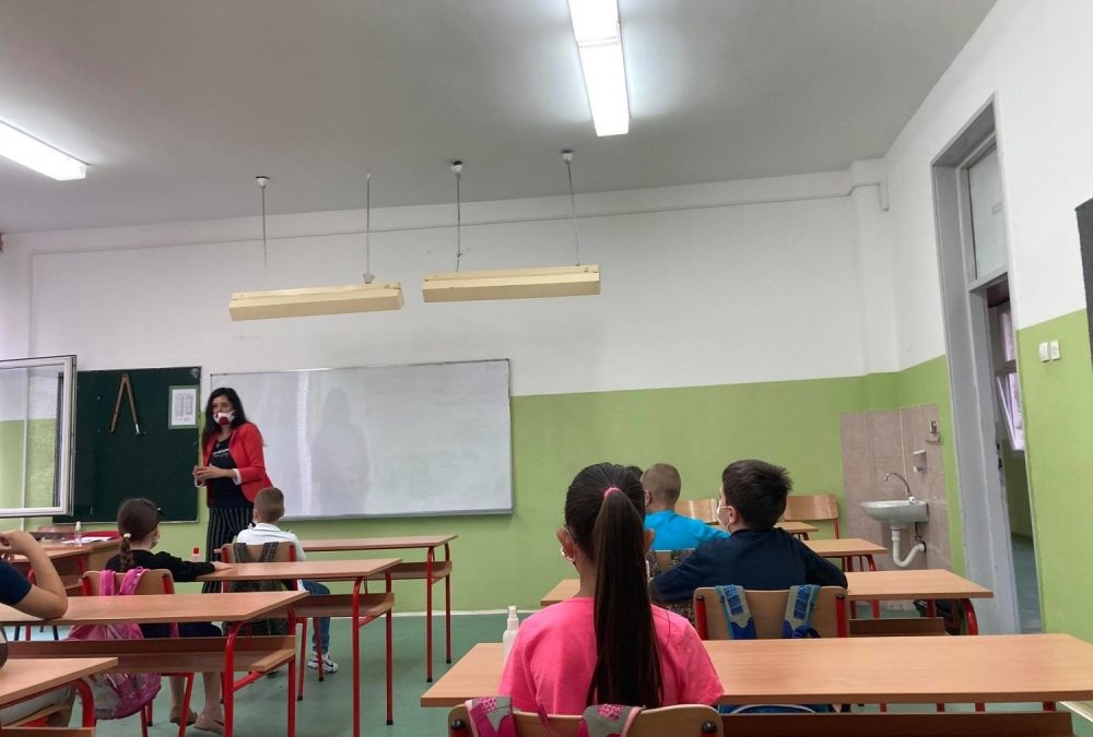 Ministarstvo o trajanju časova: Ako se nastavi stabilna epidemiološka situacija, nastava ponovo 45 minuta