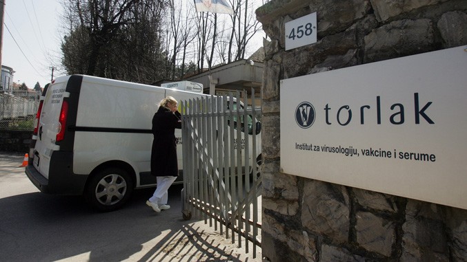 Popović: Ruske vakcine sa Torlaka odobrene za upotrebu