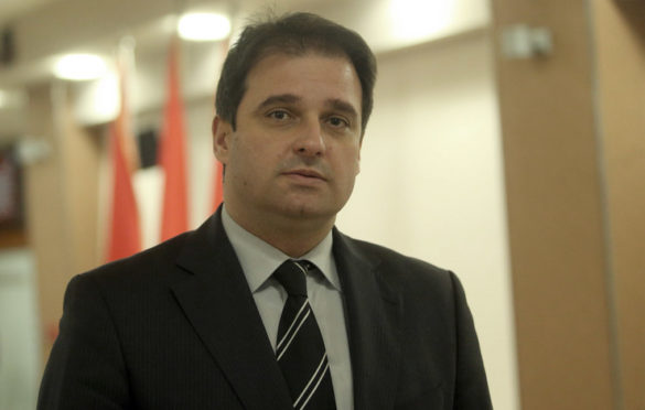 Govedarica: Povucite sporni zakon ili napuštamo skupštinu