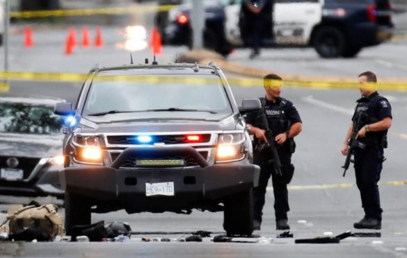 Pucnjava u Kanadi: Ubijena dvojica muškaraca, šest policajaca ranjeno