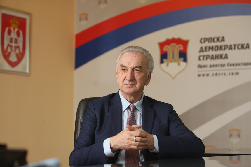 Za Šarovića Dodikov veto akt protiv Njemačke, štetan za BiH