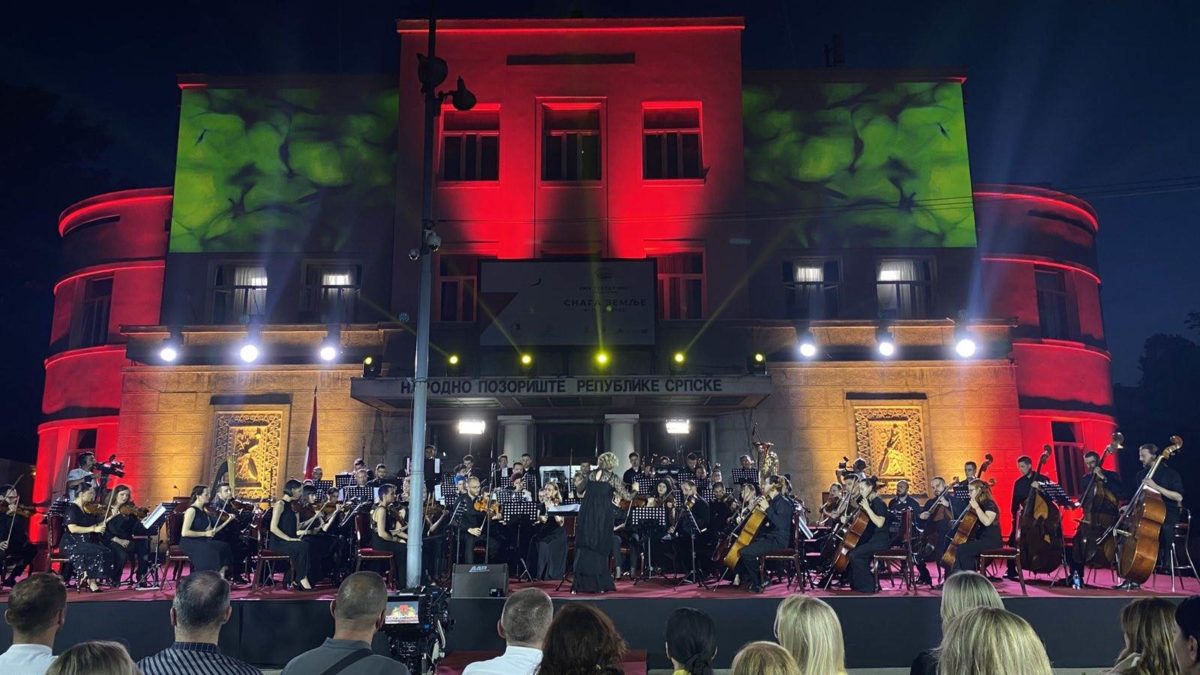 Spektakularnim koncertom otvoren 24. Teatar fest