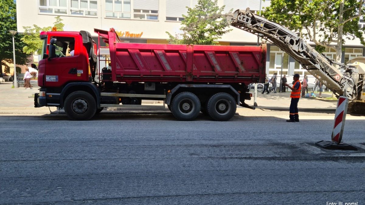 Počela rekonstrukcija od hotela Palas do Banskog dvora