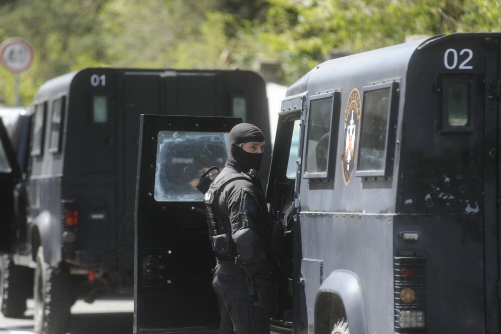 Uhapšeno 9 članova kriminalne grupe, neki od njih visokorangirani pripadnici Vojske Srbije