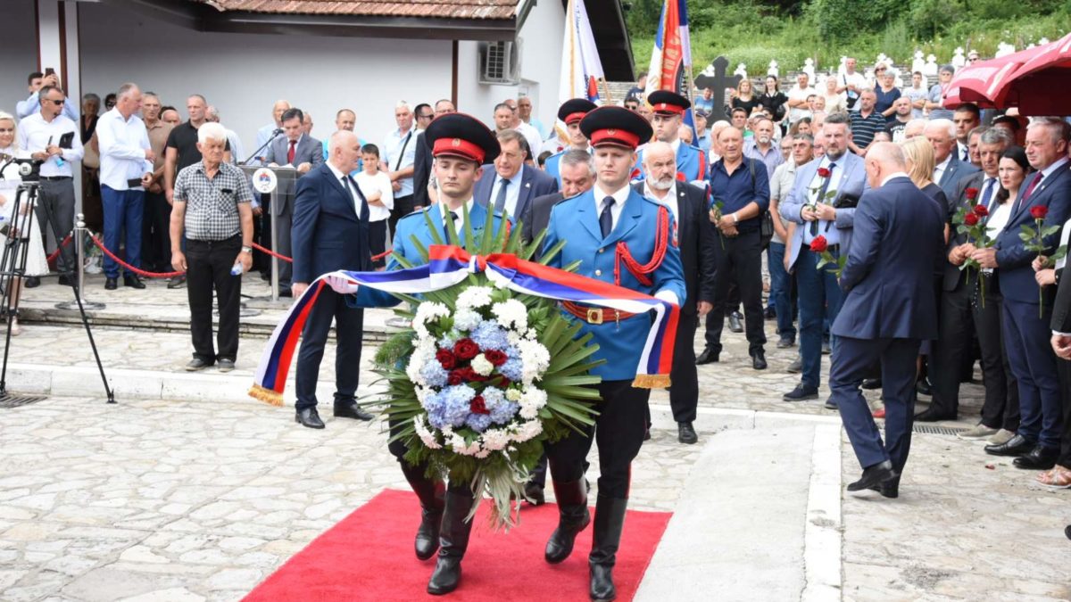 U Bratuncu obilježeno 30 godina od zločina nad srpskim narodom u srednjem Podrinju i Birču