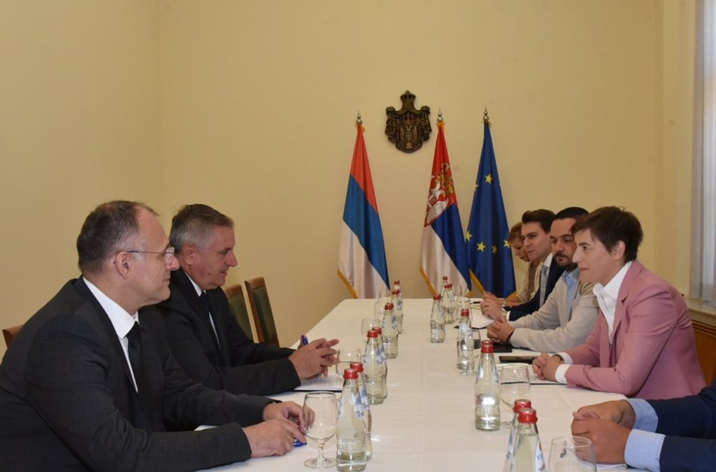 Višković i Brnabić: Međusobna podrška snabdijevanju proizvodima bitnim za građanstvo