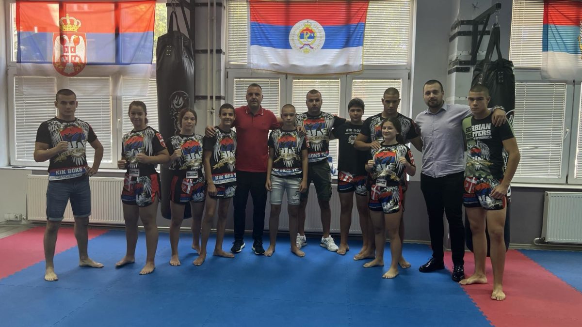 Vidović donirao opremu klubovima iz Kosovske Mitrovice