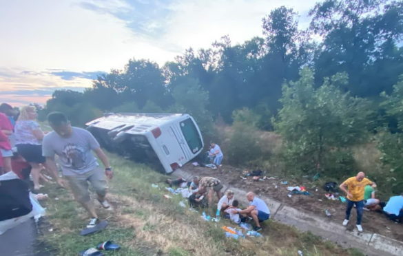 Bilans prevrtanja autobusa u Bugarskoj  iz Srbije; 12 povređeno, vozaču amputiraju nogu?