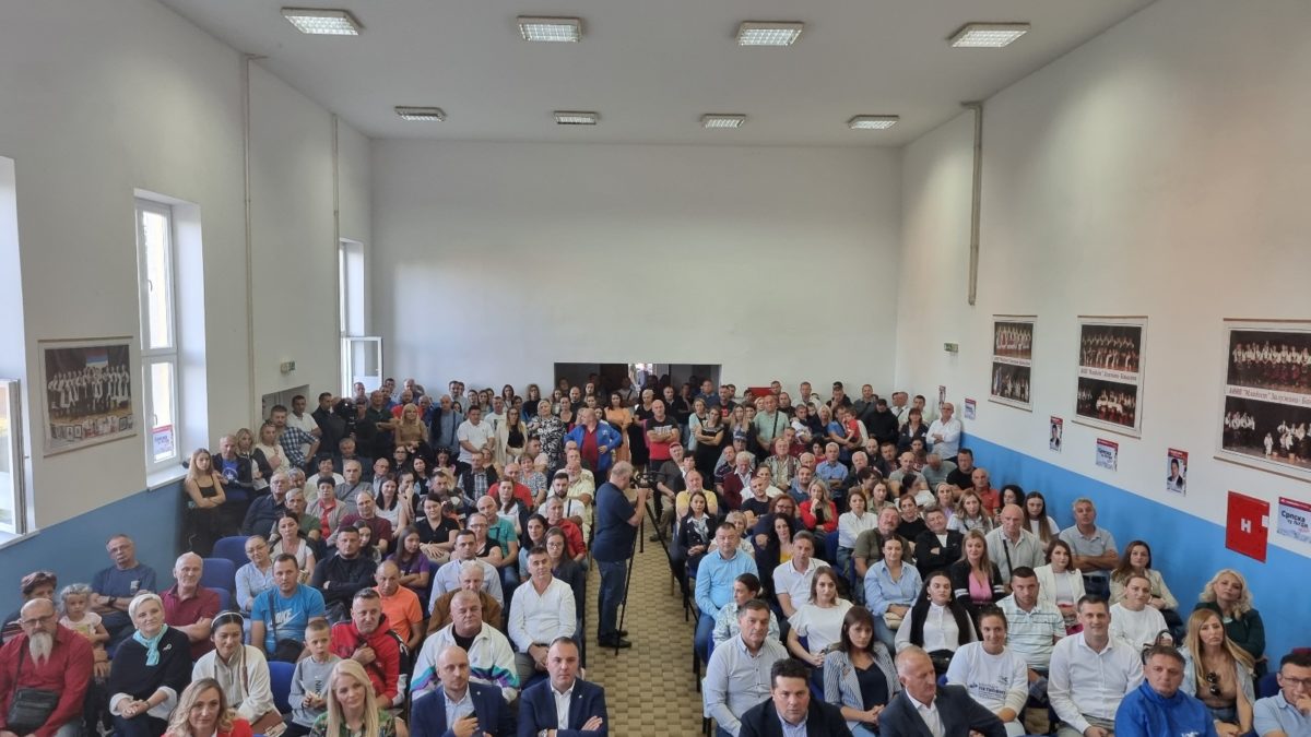 Ujedinjena Srpska još jednom pokazala da ima najposjećenije skupove u Banjaluci
