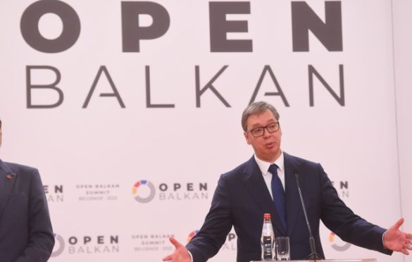 Vučić: “Nije normalno”