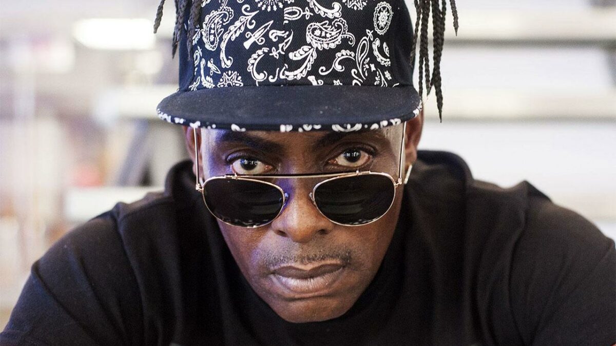 Preminuo poznati reper: Nađen mrtav u kupatilu