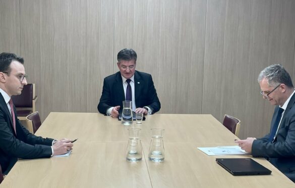Lajčak sa glavnim pregovaračima Beograda i Prištine