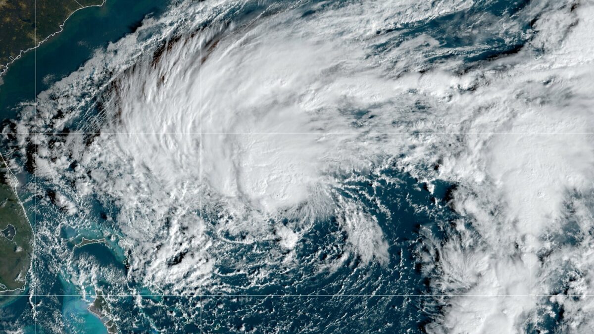 Najmanje 16 osoba poginulo u uraganu “Milton” na Floridi