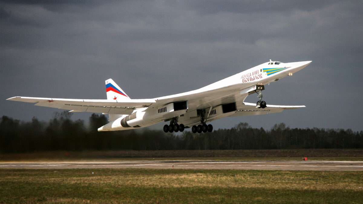Pokrenut ogroman napad: U vazduhu 13 ruskih bombardera, udaraju krstareće rakete; Uzbuna i u Poljskoj