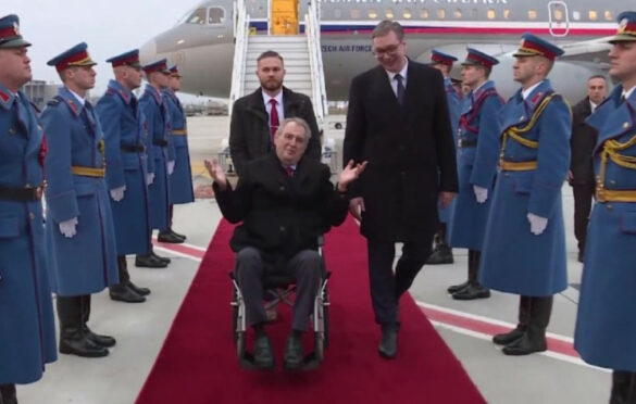 Vučić dočekao predsjednika Češke Miloša Zemana