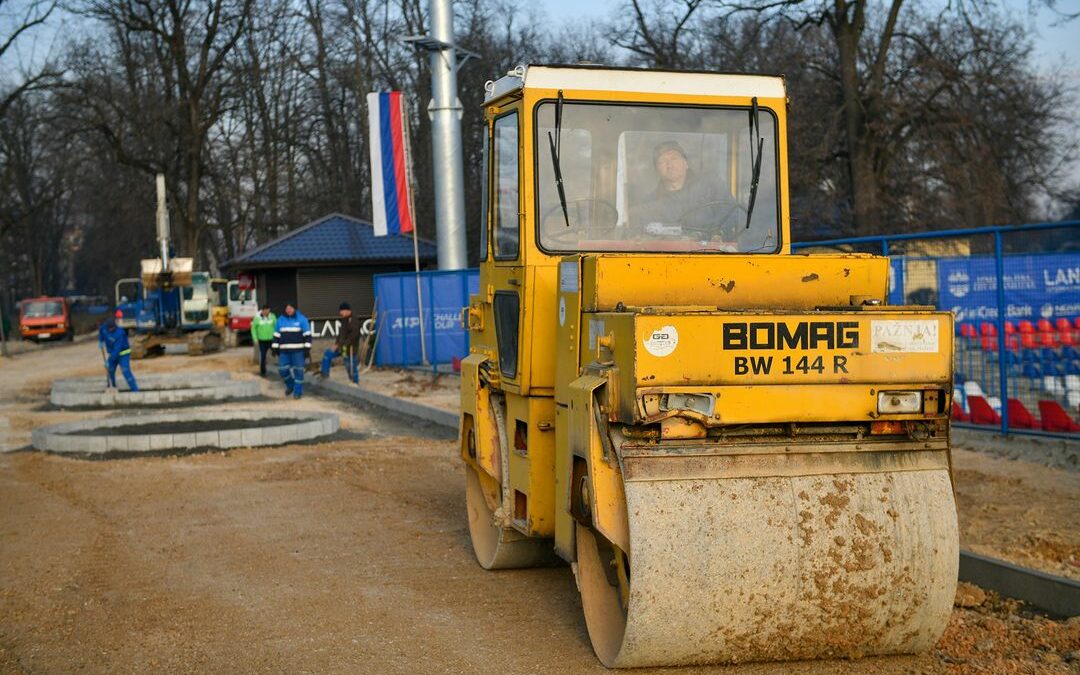 Počelo uređenje Parka “Mladen Stojanović”