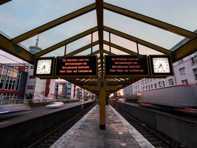 Njemačka paralisana