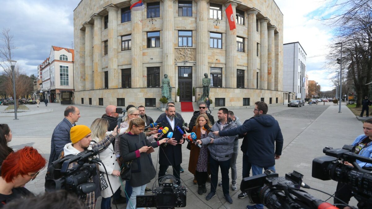 Vukelić o napadima na vozila banjalučkih novinara: Ovo je otišlo predaleko