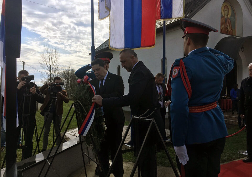 Služen parastos ubijenim srpskim civilima u Sijekovcu
