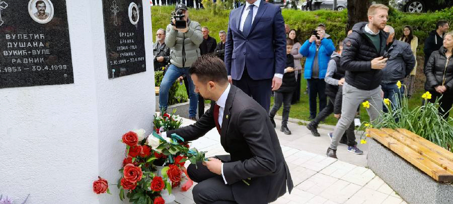 Predsjednik Crne Gore odao počast žrtvama NATO bombardovanja u Murinu