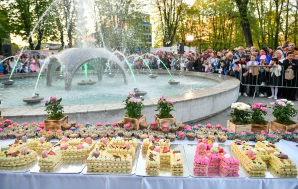 Gradonačelnik isjekao tortu dugačku preko 20 metra