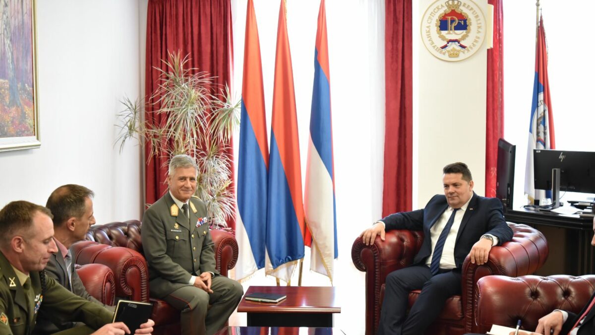 Stevandić i komandant EUFOR-a:  Bezbjednosna situacija u Bosni i Hercegovini  stabilna