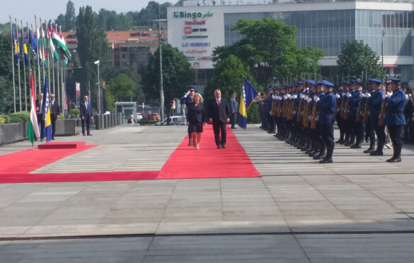 Orban stigao u zvaničnu posjetu BiH, dočekala ga Krišto