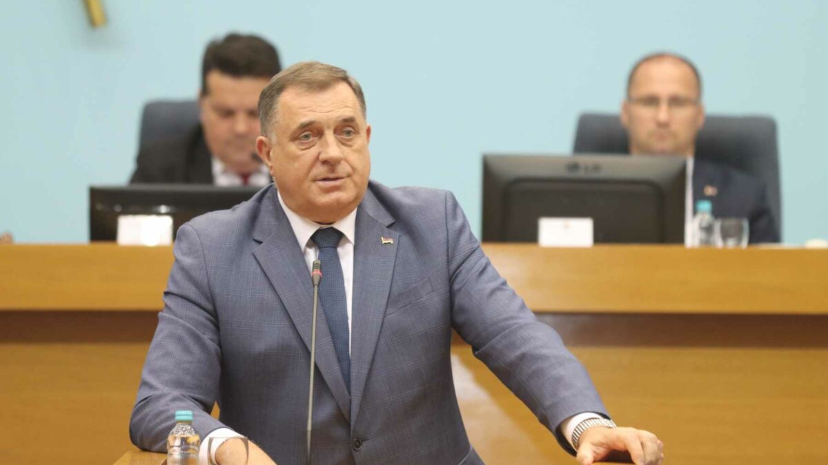 Dodik: Narodna skupština 34 godine ponosno i istrajno brani suverenitet i prava Republike Srpske