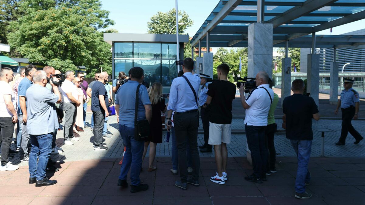 Budžetski radnici o neispunjenju obaveza Vlade Srpske