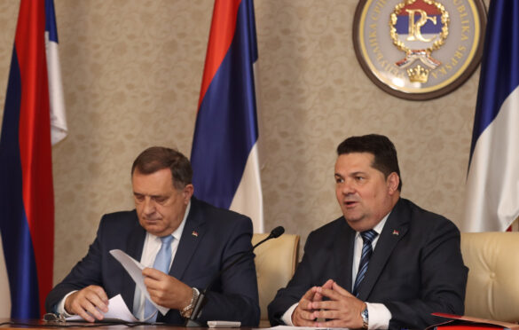 Stevandić: Dok u Evropi spaljuju Kuran, Dodik prisustvuje otvaranju džamije