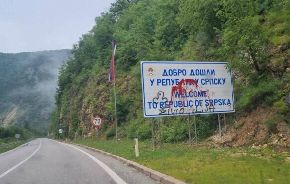 Vandali oskrnavili tablu „Dobro došli u Republiku Srpsku“