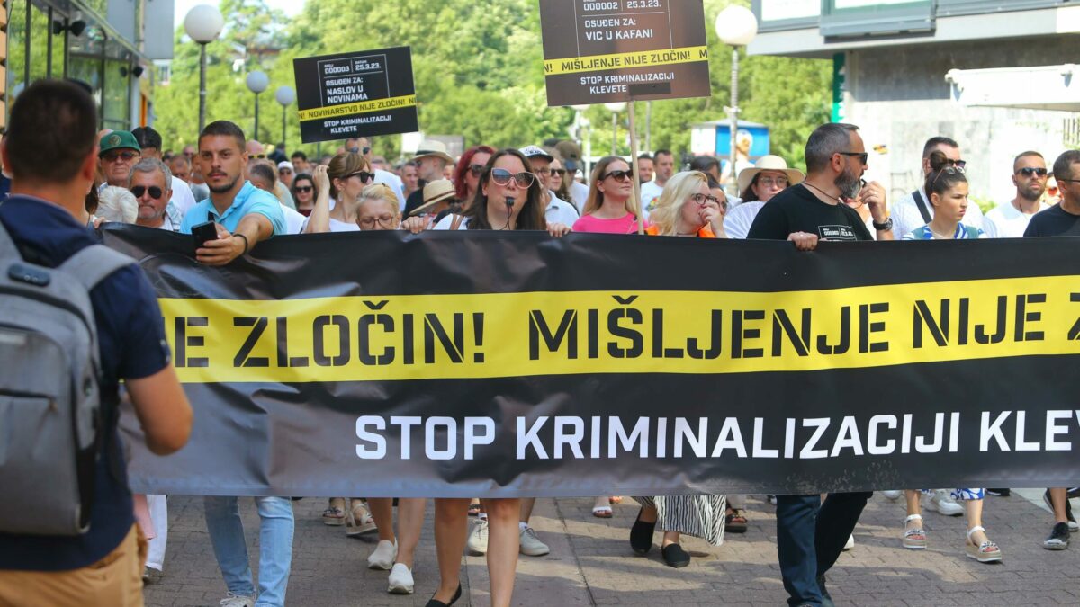 Novinari pozvali vlast da odustane od kriminalizacije klevete