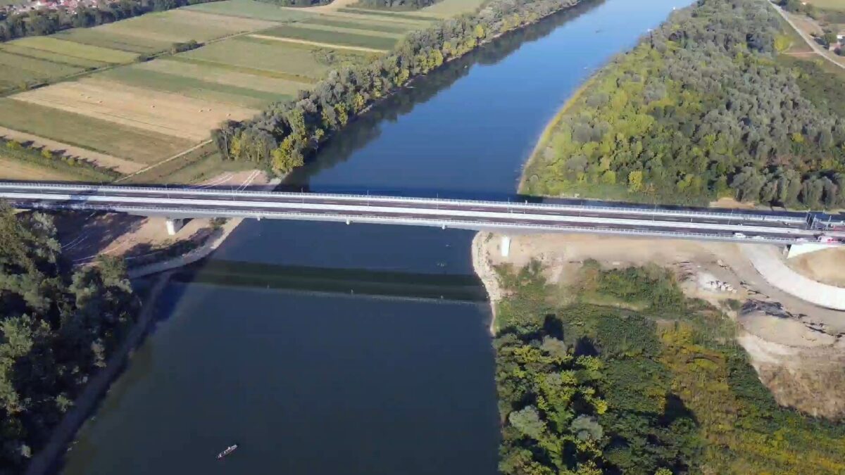 Novim mostom na Savi kod Gradiške u Hrvatsku od narednog ljeta