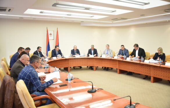 Posebna sjednica Narodne skupštine u petak, poslanici o vetu Cvijanovićeve