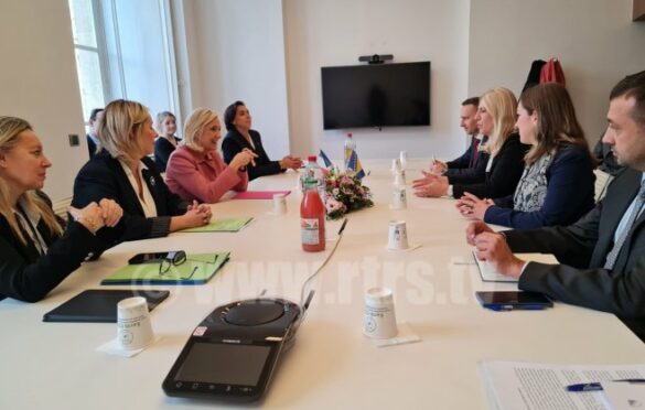 Cvijanovićeva u Parizu sa Le Penovom i poslanicima Nacionalnog okupljanja