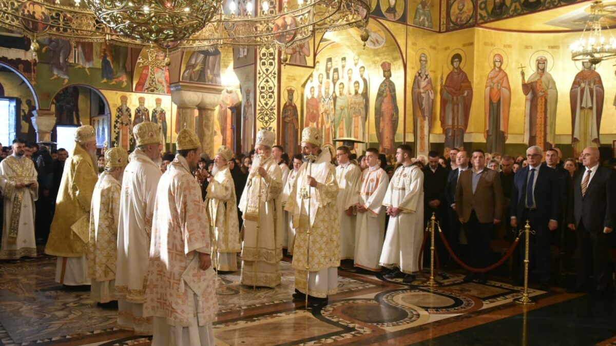 Stevnadić prisustvovao u Podgorici svetoj arhijerejskoj liturgiji i prazničnoj litiji povodom praznika prepodobnog Simeona Mirotočivog – Stefana Nemanje