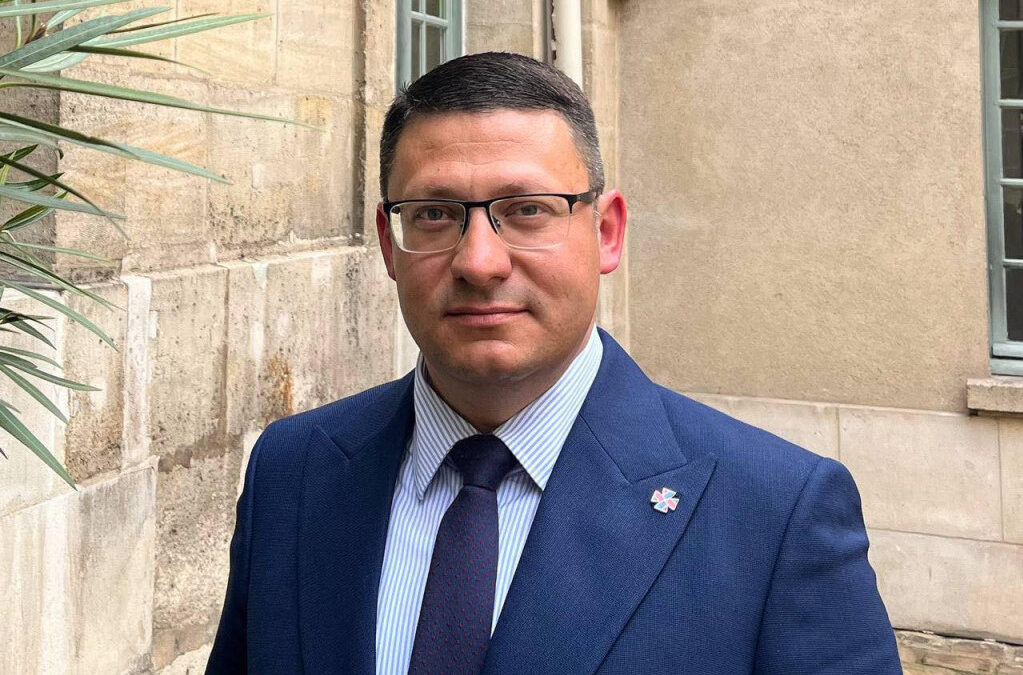 Đurđev: Manojlovićeve optužbe na račun Parezanovića najbolje opisuje ona narodna – što je babi milo, to joj se i snilo!