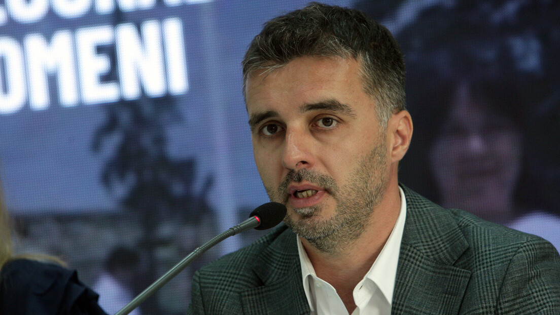 Parezanović opet finansira luksuzni odmor? Manojlović sa Kopaonika retvituje proteste