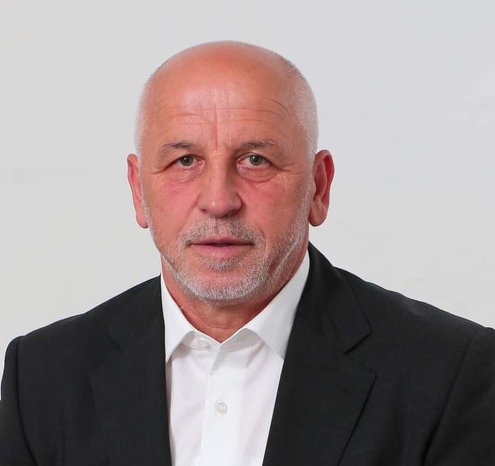 Priča o uspješnim ljudima, a ne o socijalnim slučajevima; Jovan Radovanović predsjednik Udruženja porodica sa četvoro i više djece “Četiri plus”