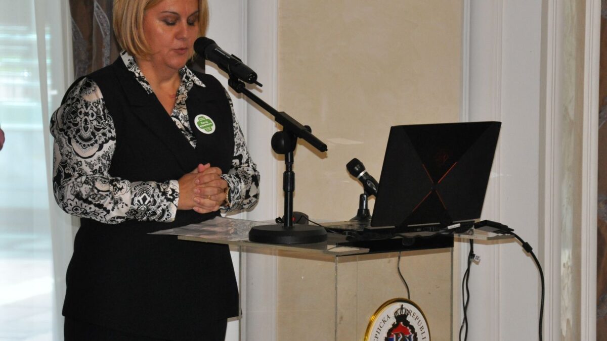 Apoteka: zdravstvena ustanova i percepcija građana