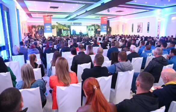 Ujedinjena Srpska pokazala snagu i u Bijeljini: Veličanstvena završna tribina