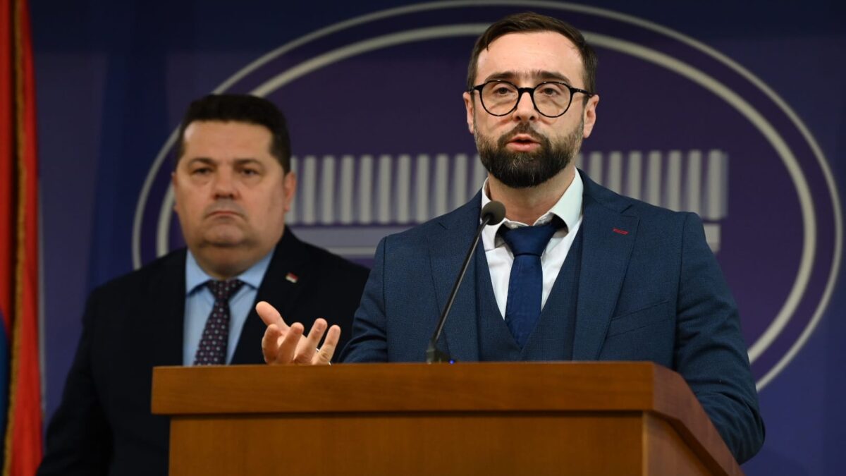 Dakić: Očekuje se da će postupak protiv Šmita biti na sjednici Bundestaga