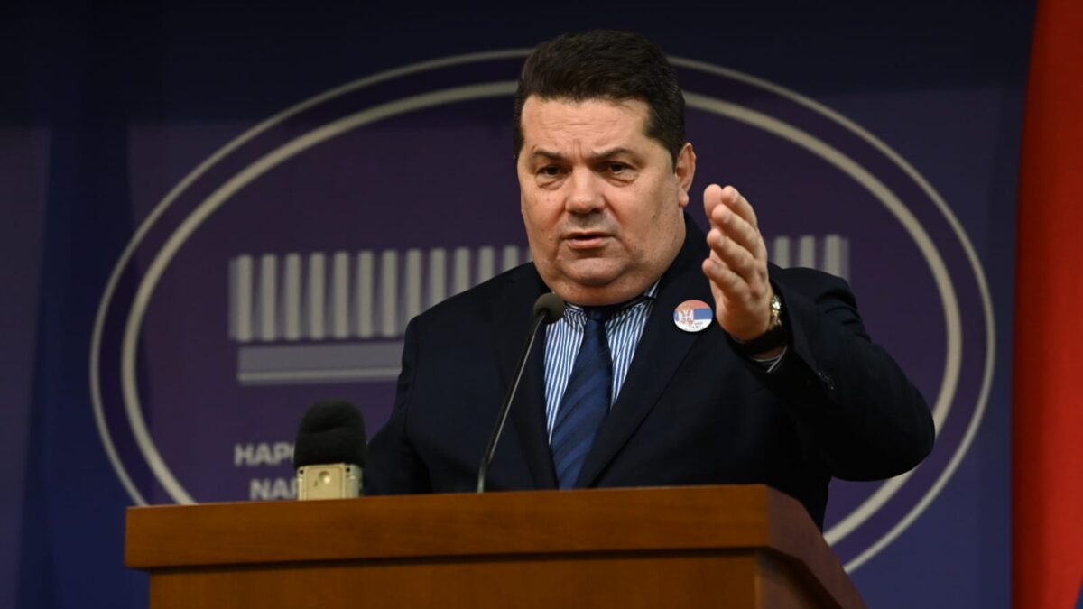 Stevandić o povećanju plata medicinskim sestrama: Uspjeli smo van rijalitija i ozbiljnim radom