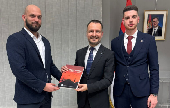 Mladi Ujedinjene Srpske na uputu u Evropski parlament