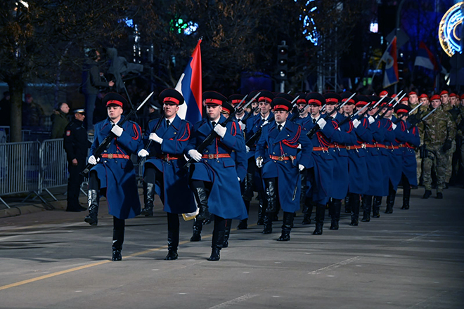 Održan svečani defile – Srpska slavi mir, ponos i integritet