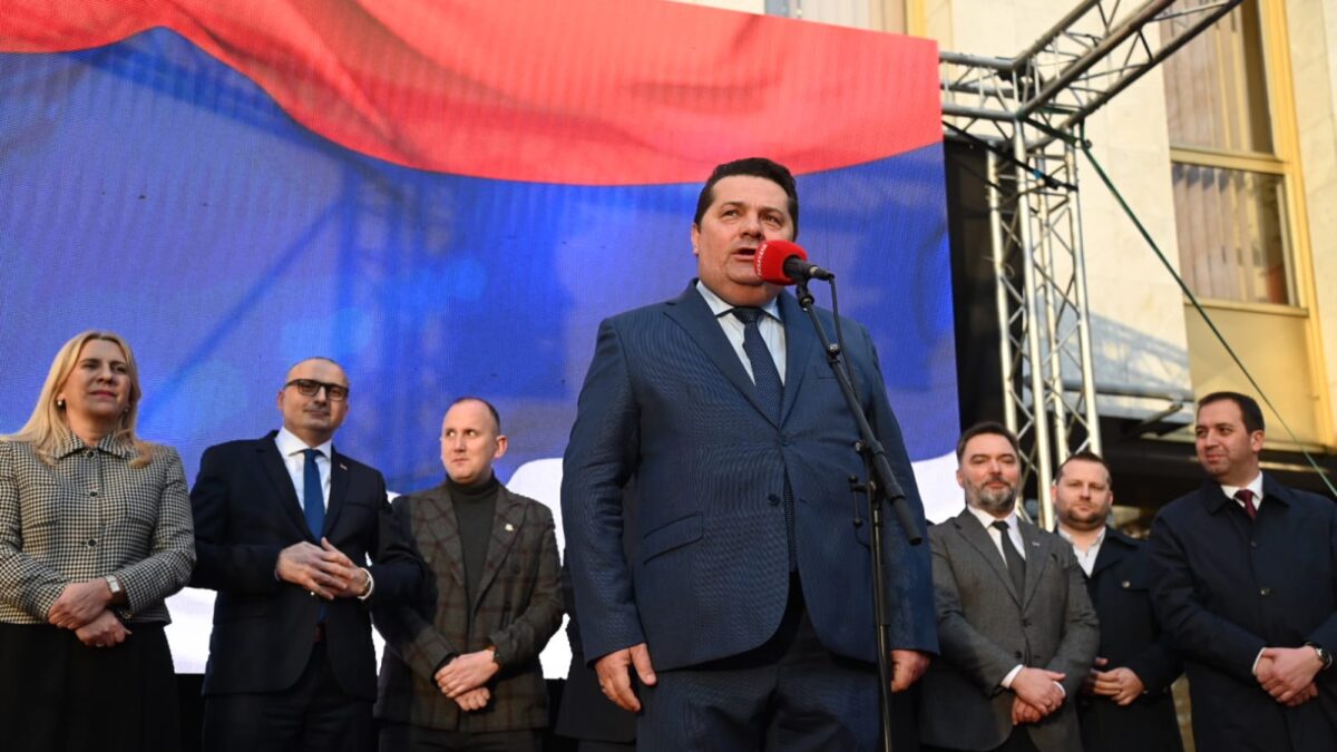 Stevandić: Mi sudimo ko će biti predsjednik, a ne stranci