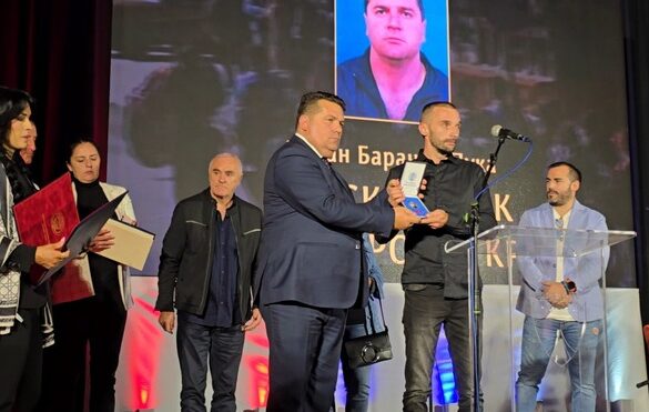 Stevandić u posjeti Crnoj Gori: Mudrost i sloga određuju šta je junaštvo danas