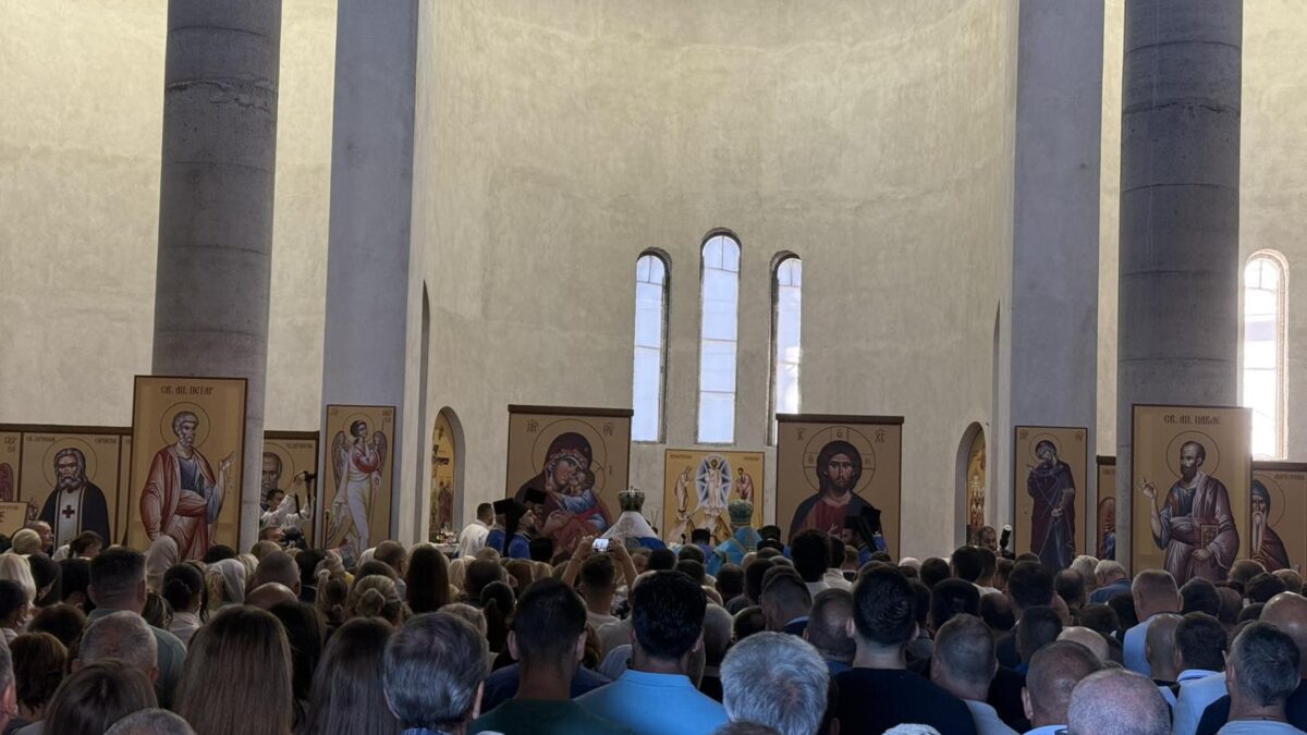 Prva liturgija u Hramu Preobraženja Gospodnjeg u Banjaluci
